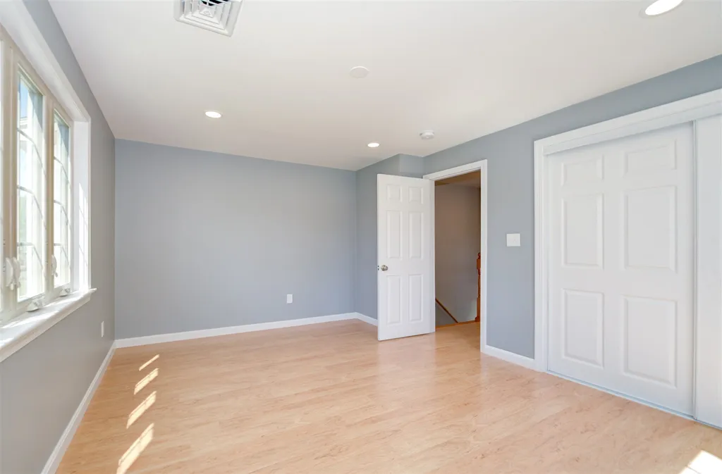 138 Fox Hollow Drive Hudson NH 03051