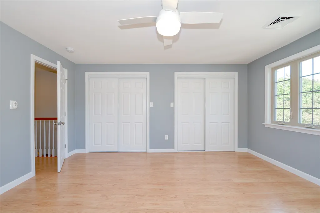 138 Fox Hollow Drive Hudson NH 03051