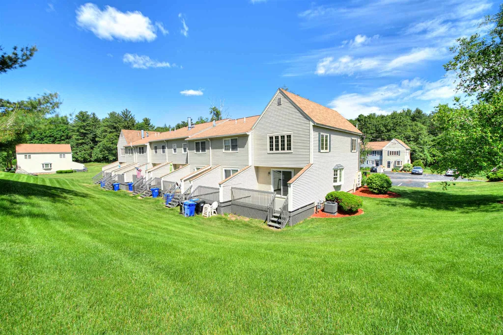 138 Fox Hollow Drive Hudson NH 03051