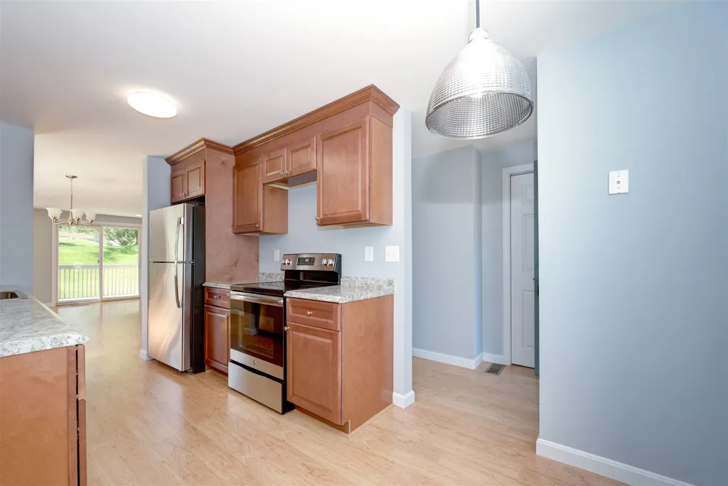 138 Fox Hollow Drive Hudson NH 03051