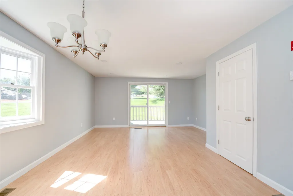 138 Fox Hollow Drive Hudson NH 03051