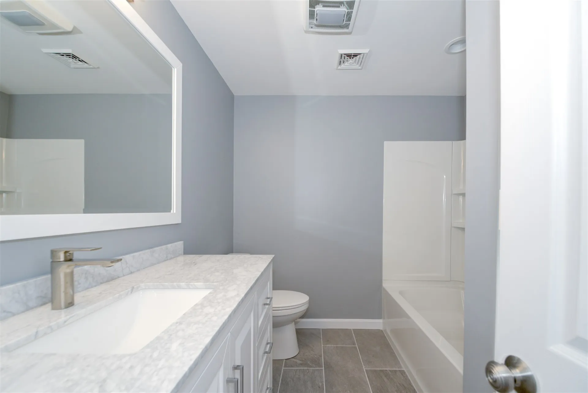 138 Fox Hollow Drive Hudson NH 03051