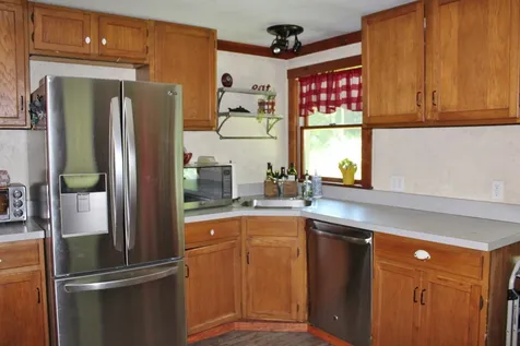 9 Dean Street Springfield VT 05156