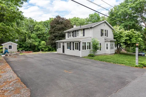 15 Stage Road Atkinson NH 03811-2540