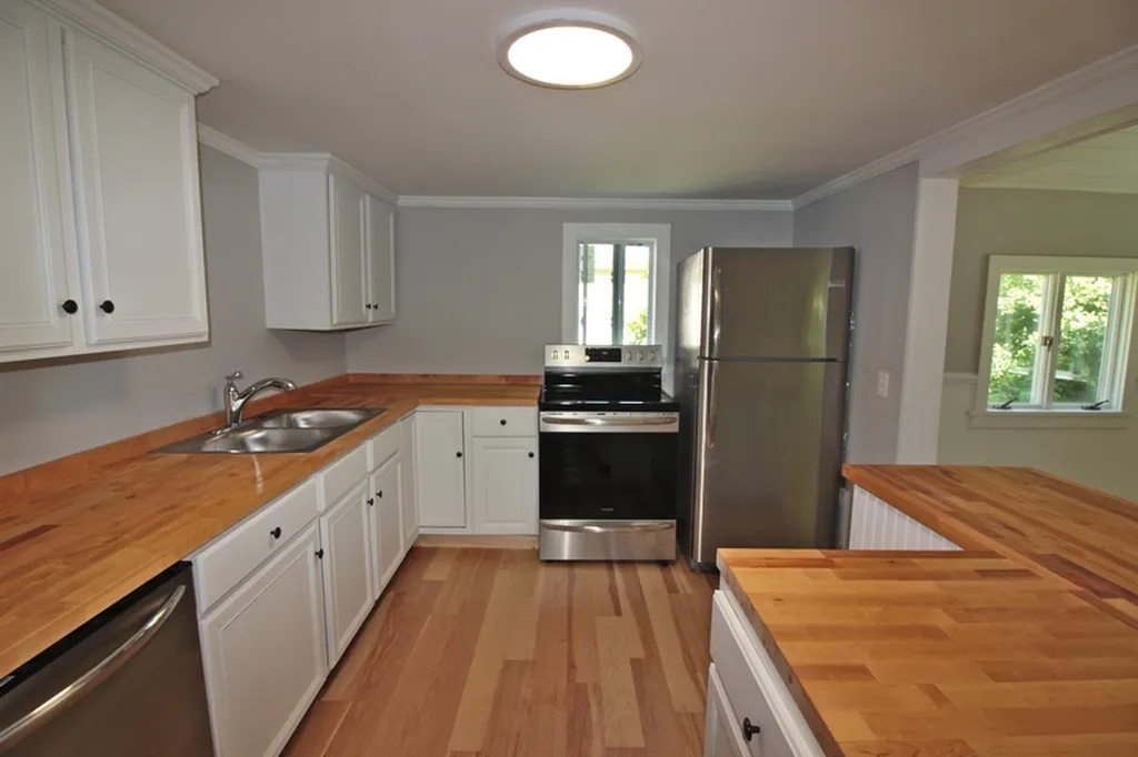 105 Hickory Hill Road Bennington VT 05201