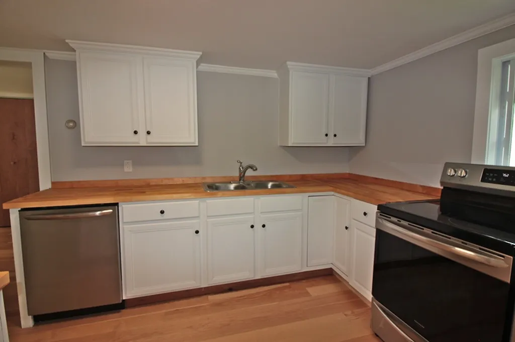 105 Hickory Hill Road Bennington VT 05201