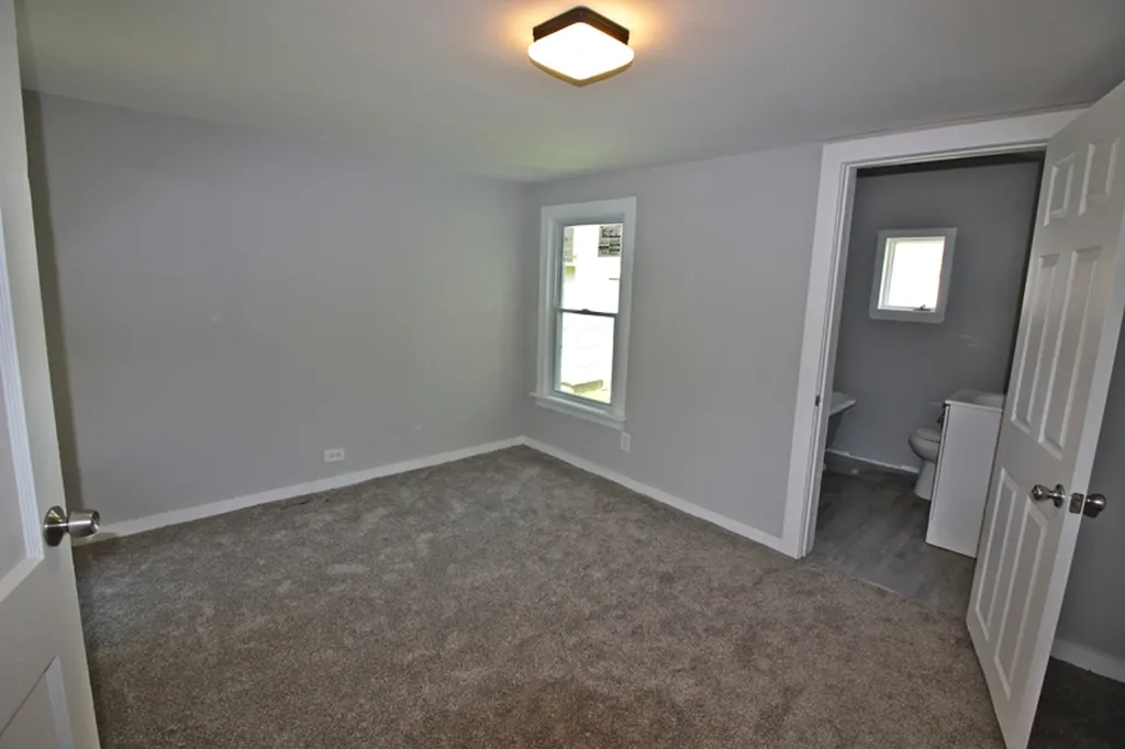 105 Hickory Hill Road Bennington VT 05201