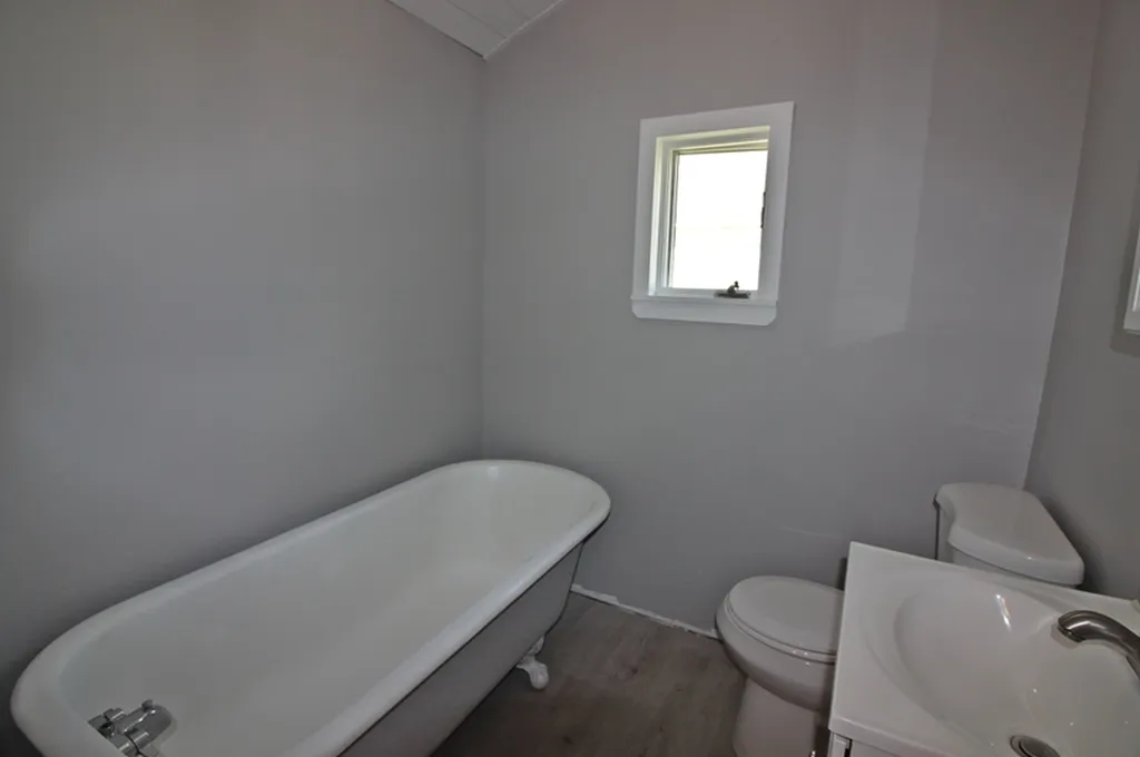105 Hickory Hill Road Bennington VT 05201