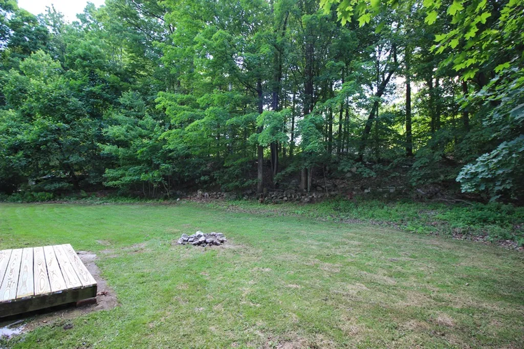 105 Hickory Hill Road Bennington VT 05201