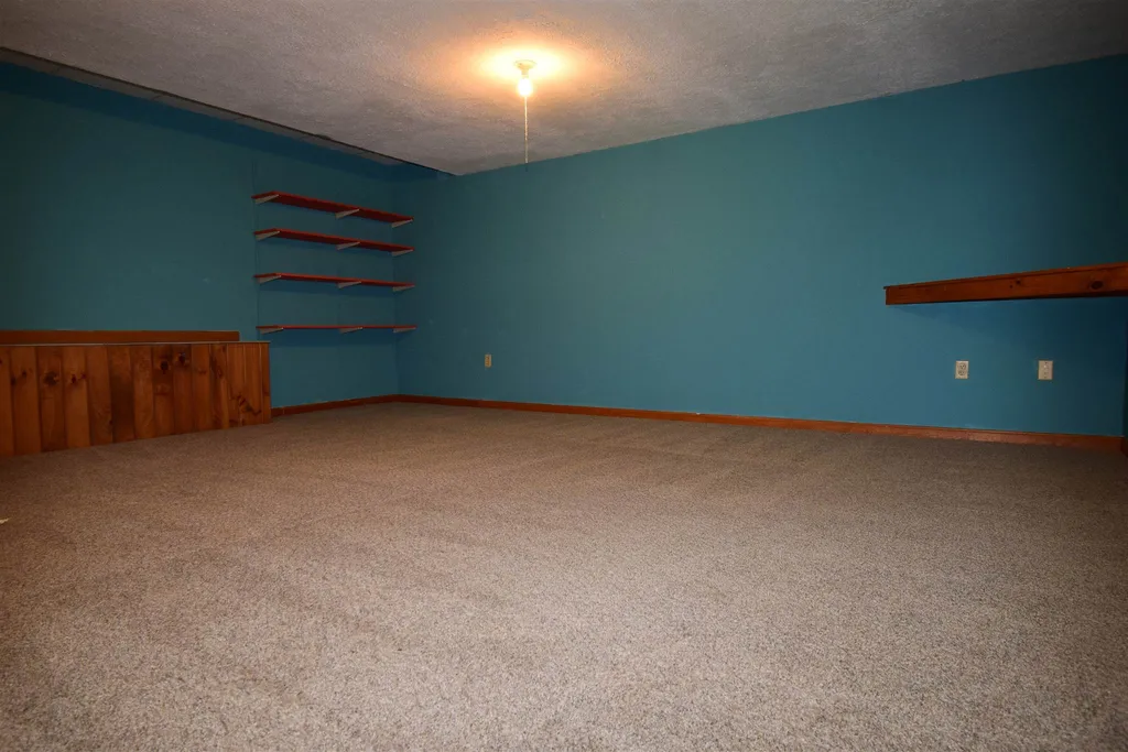 3 Sean Drive Kingston NH 03848