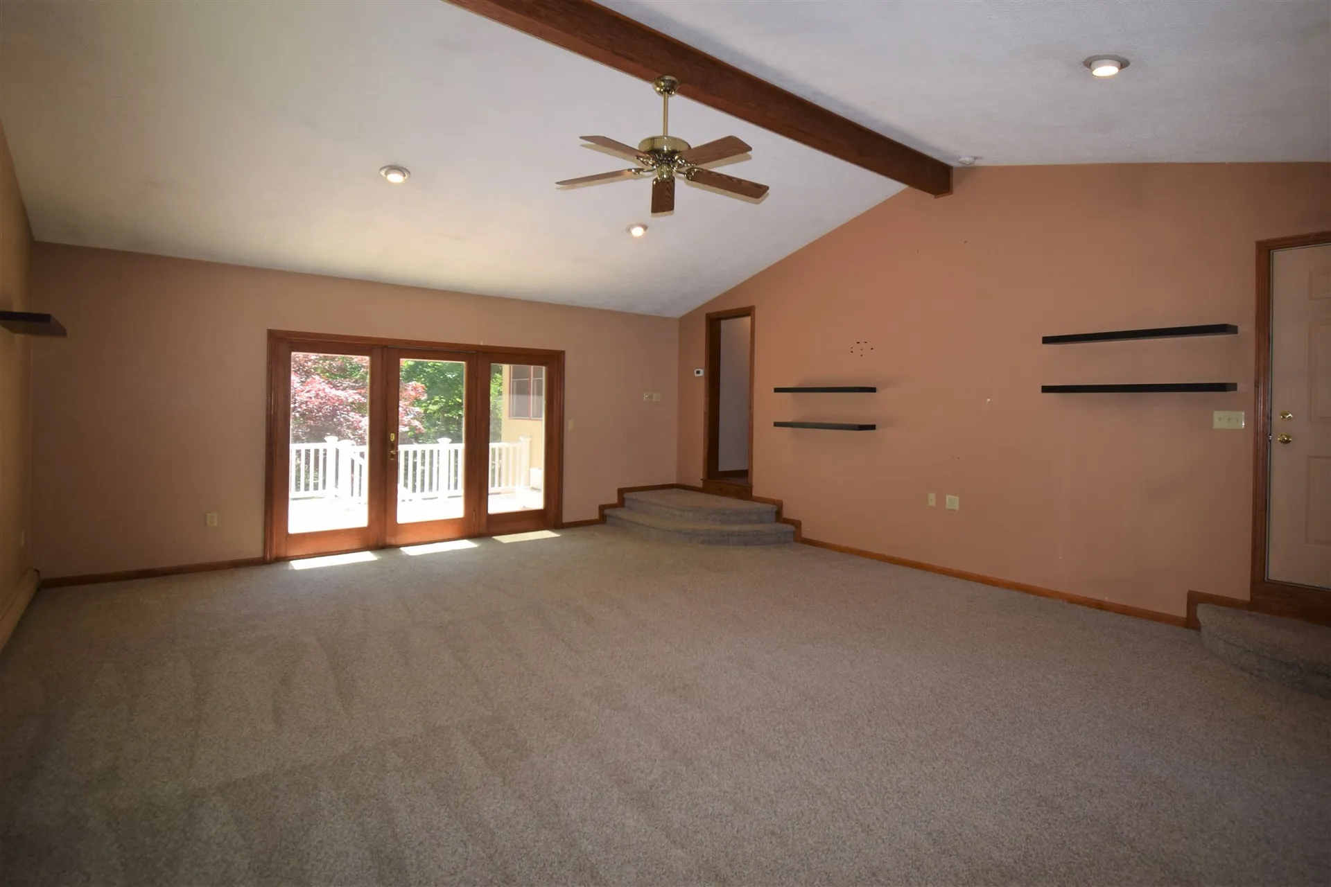 3 Sean Drive Kingston NH 03848