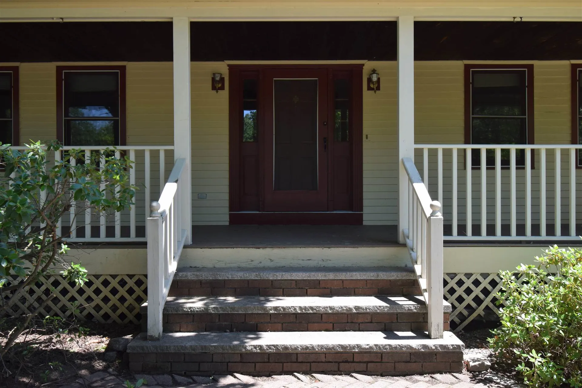 3 Sean Drive Kingston NH 03848
