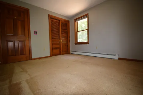 3 Sean Drive Kingston NH 03848