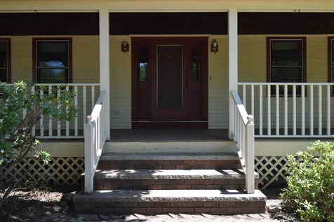 3 Sean Drive Kingston NH 03848