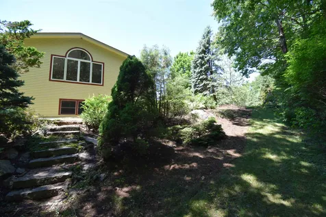 3 Sean Drive Kingston NH 03848