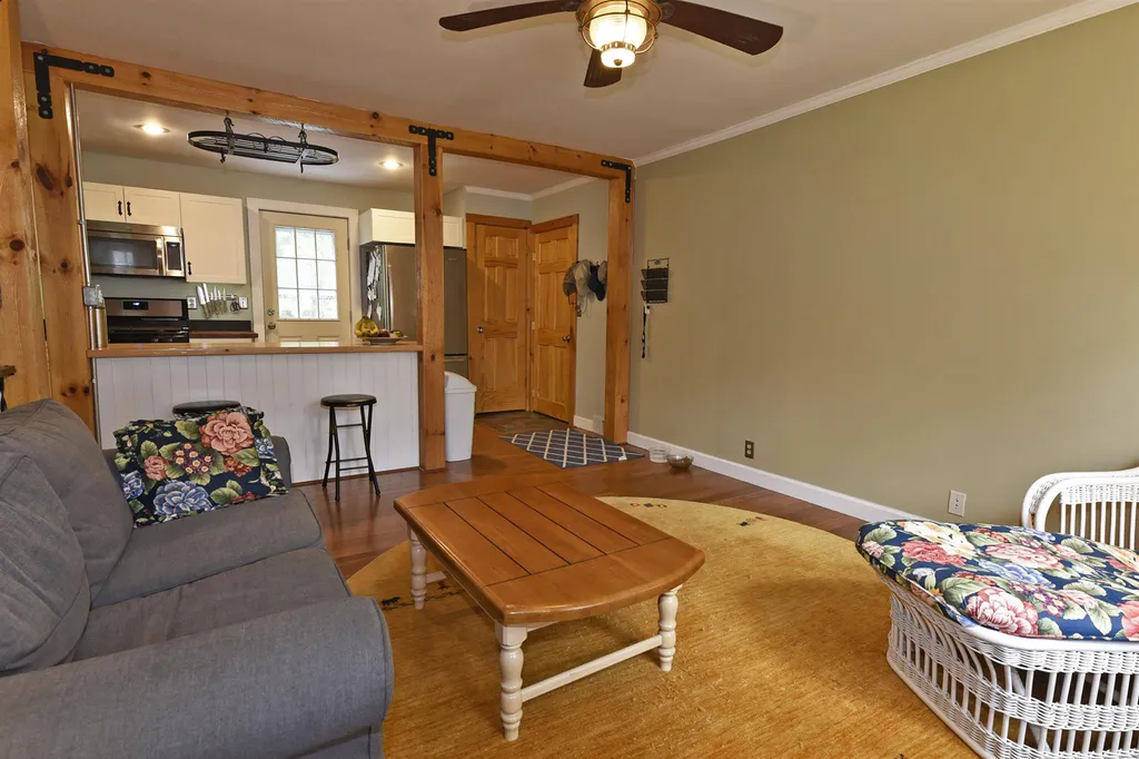 37 Stanbury Road Burlington VT 05408