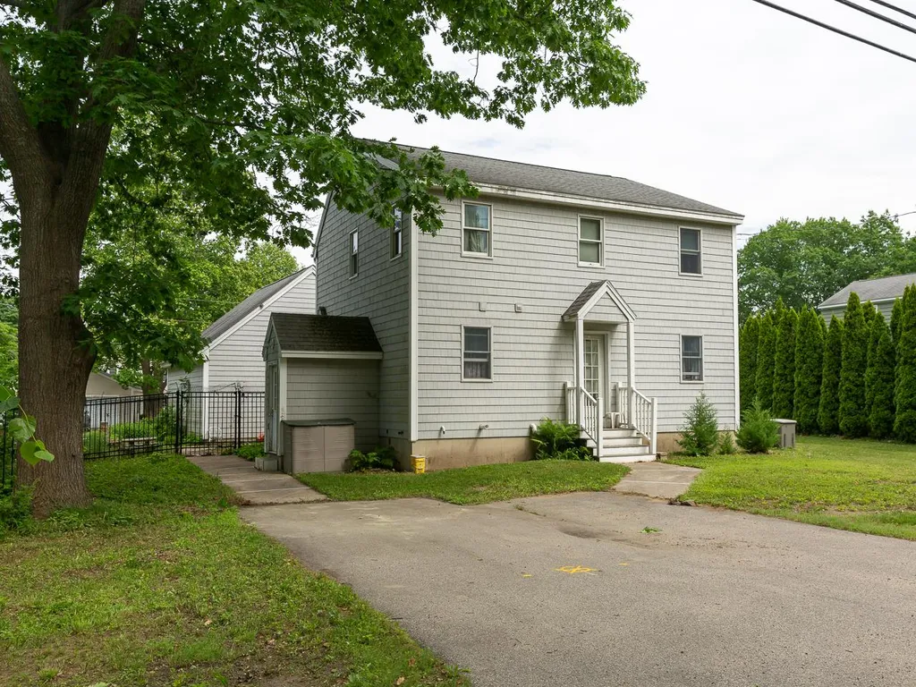 85 Locke Road Hampton NH 03842
