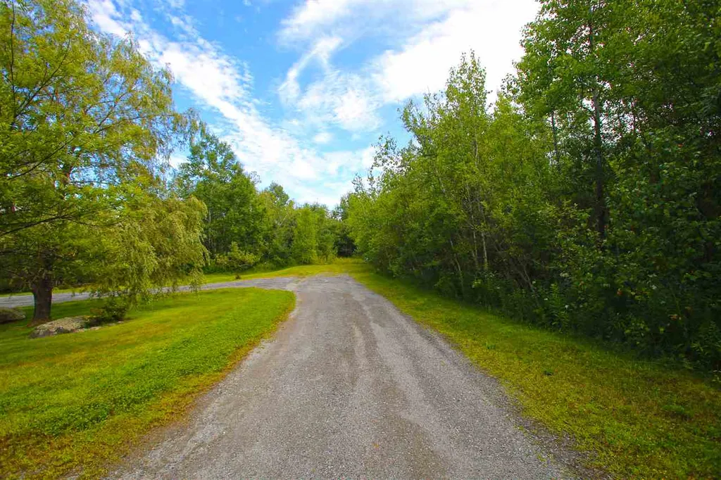19 Burchard Road Dover VT 05356