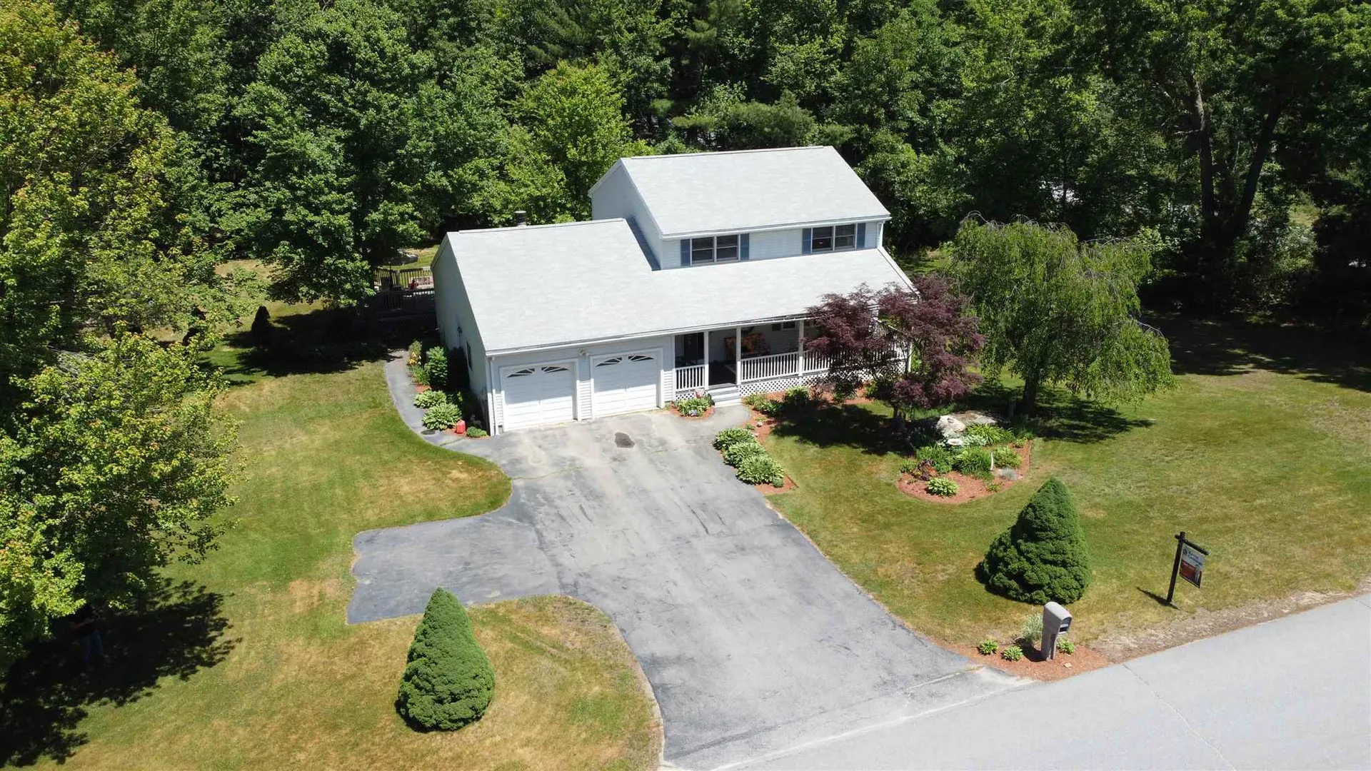 6 Primrose Lane Pelham NH 03076