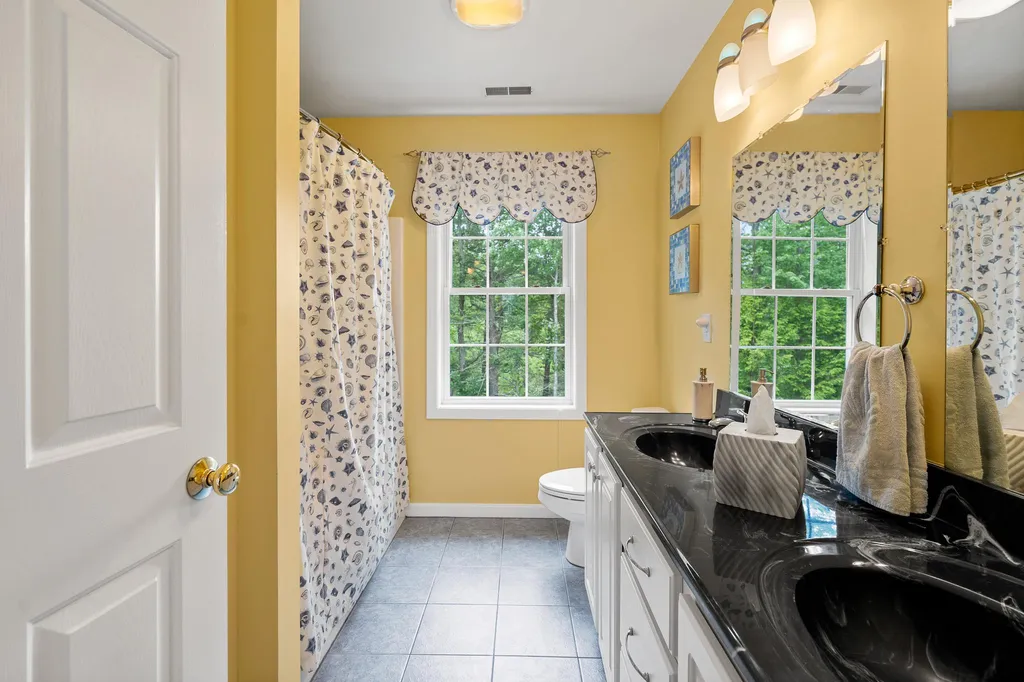 107 Mcintosh Road Danville NH 03819