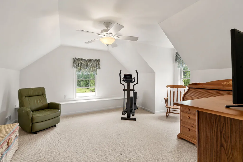 107 Mcintosh Road Danville NH 03819