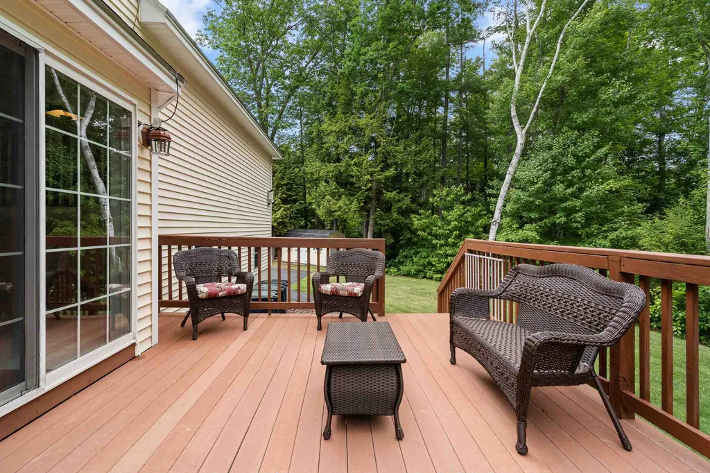107 Mcintosh Road Danville NH 03819
