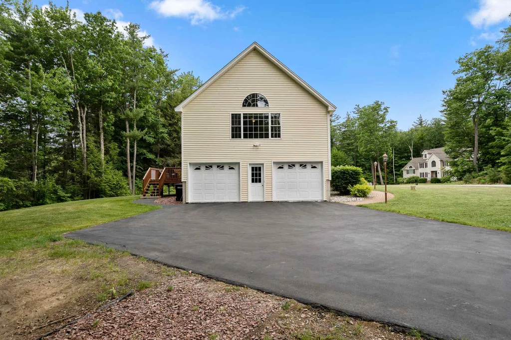 107 Mcintosh Road Danville NH 03819