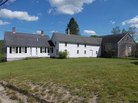 21 Town House Road Effingham NH 03882