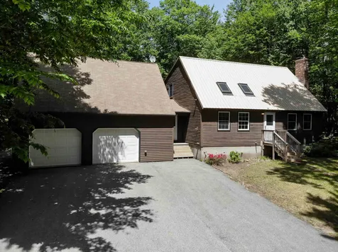 33 Lakeview Drive Weare NH 03281
