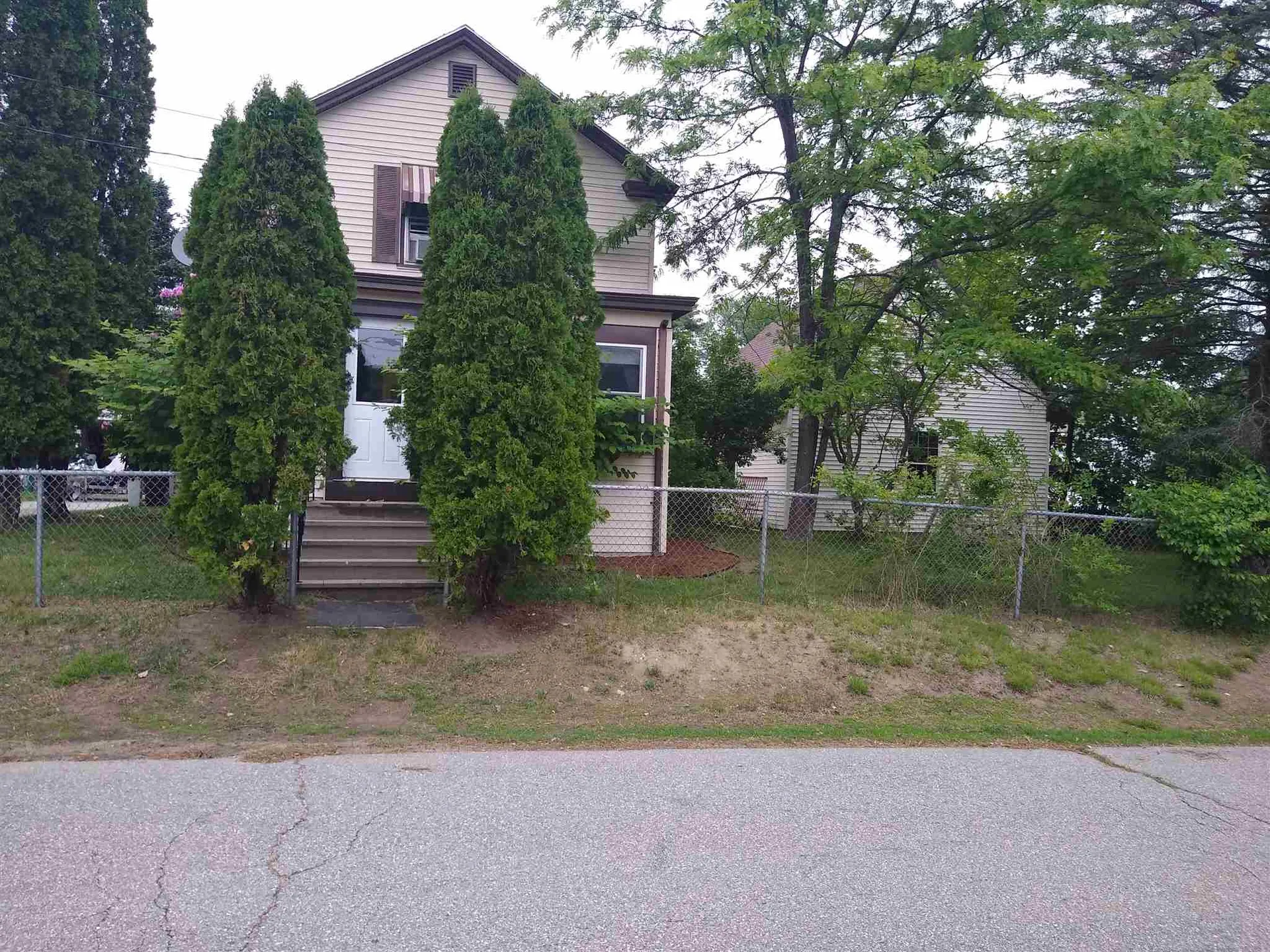 16 Haig Street Rochester NH 03867