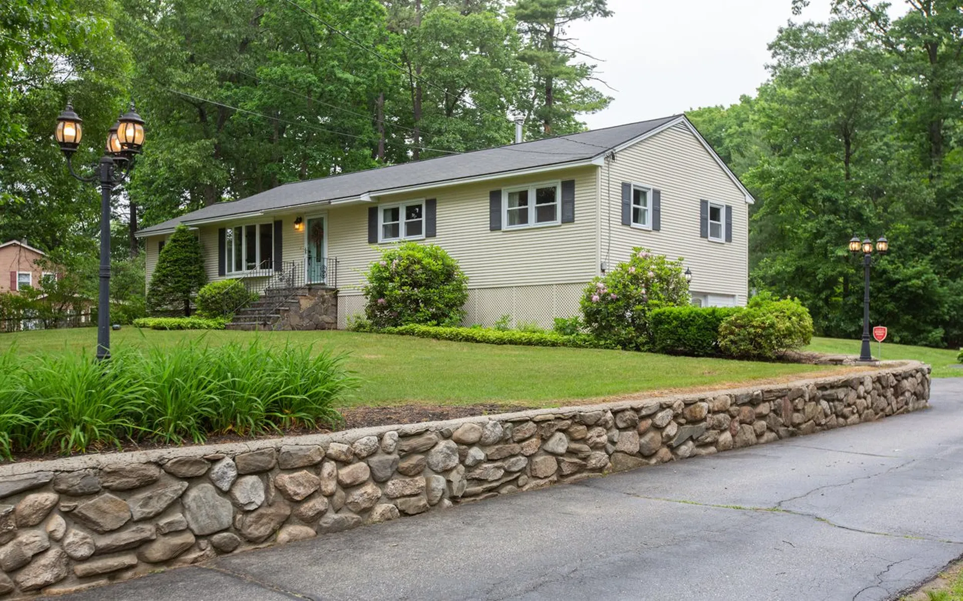 1 Marblehead Road Windham NH 03087