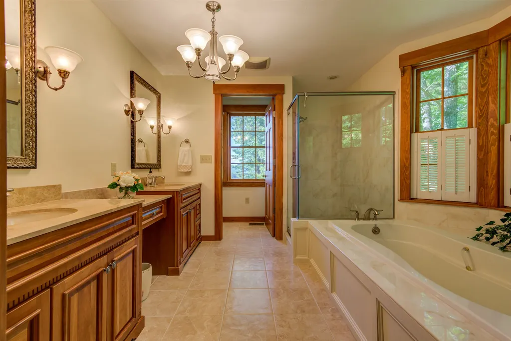 169 Ambrose Way Wolfeboro NH 03894