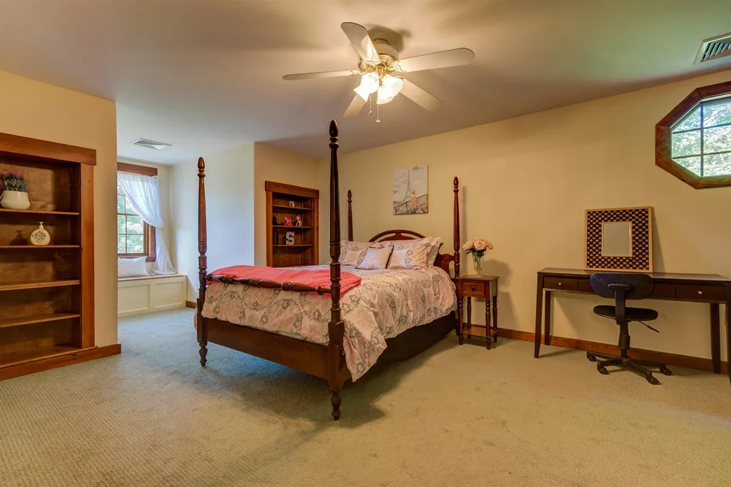 169 Ambrose Way Wolfeboro NH 03894