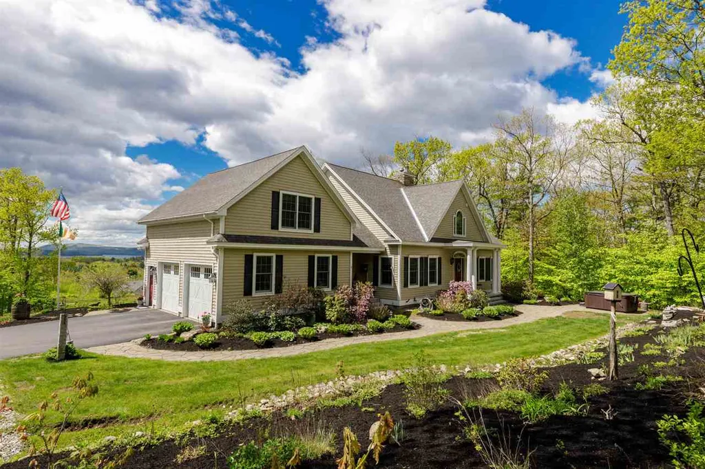 169 Ambrose Way Wolfeboro NH 03894