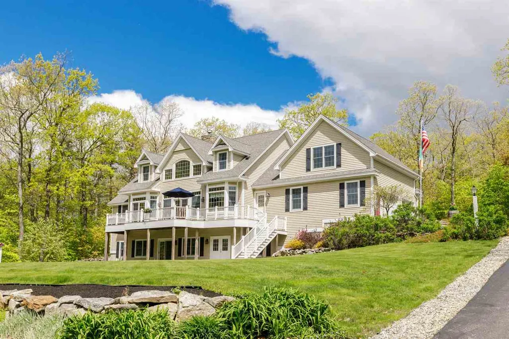 169 Ambrose Way Wolfeboro NH 03894