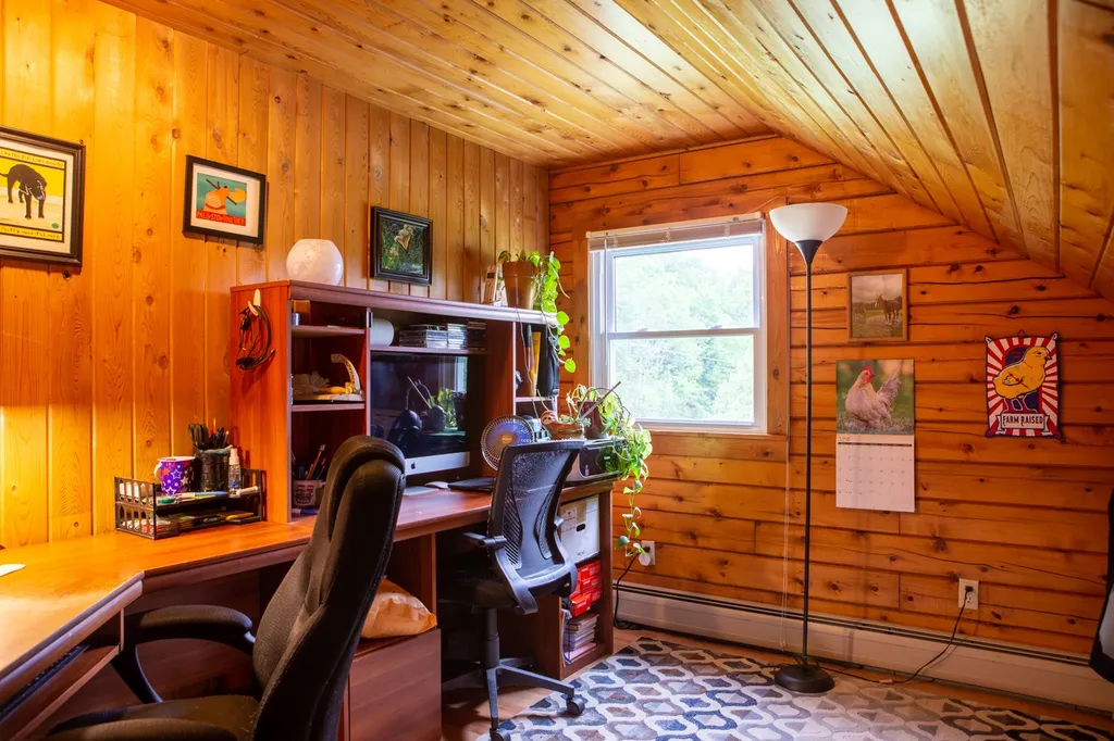 18 Cloverdale Road Underhill VT 05489