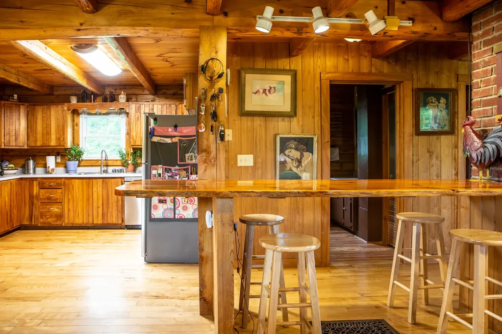 18 Cloverdale Road Underhill VT 05489