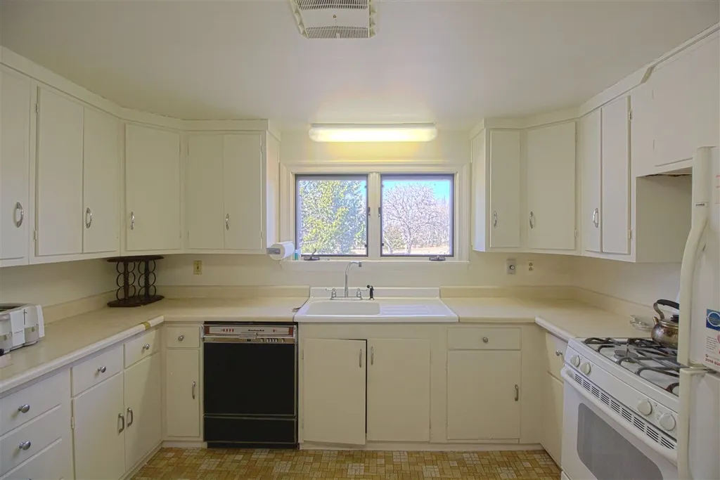 234 West Shore Road Grand Isle VT 05458