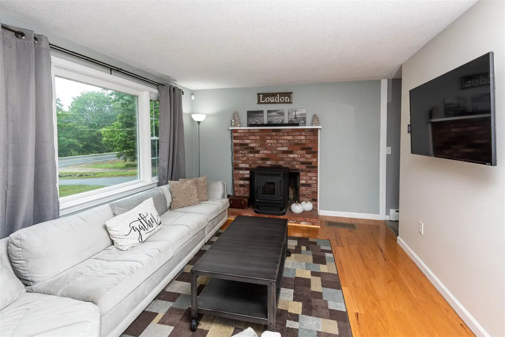 7052 Shaker Road Loudon NH 03307