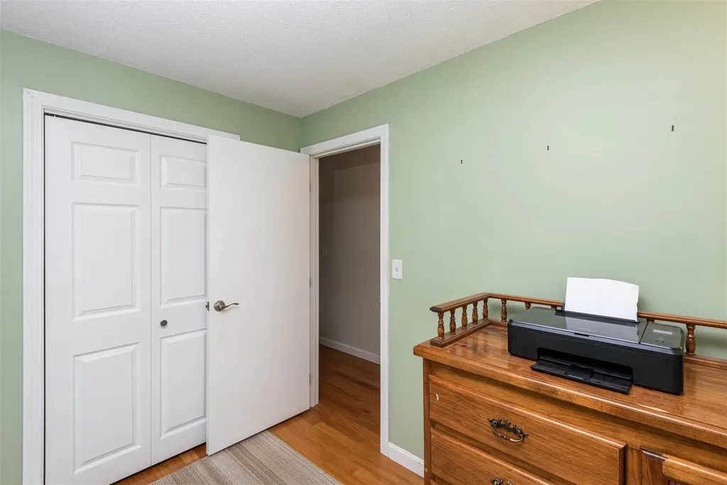 7052 Shaker Road Loudon NH 03307