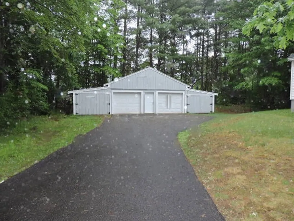 7052 Shaker Road Loudon NH 03307