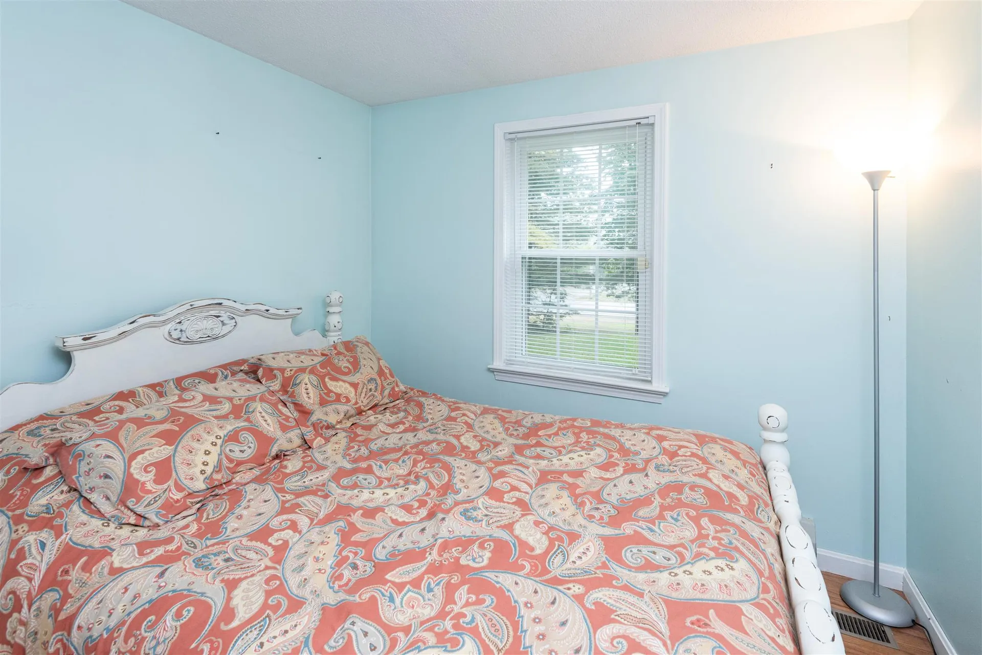 7052 Shaker Road Loudon NH 03307