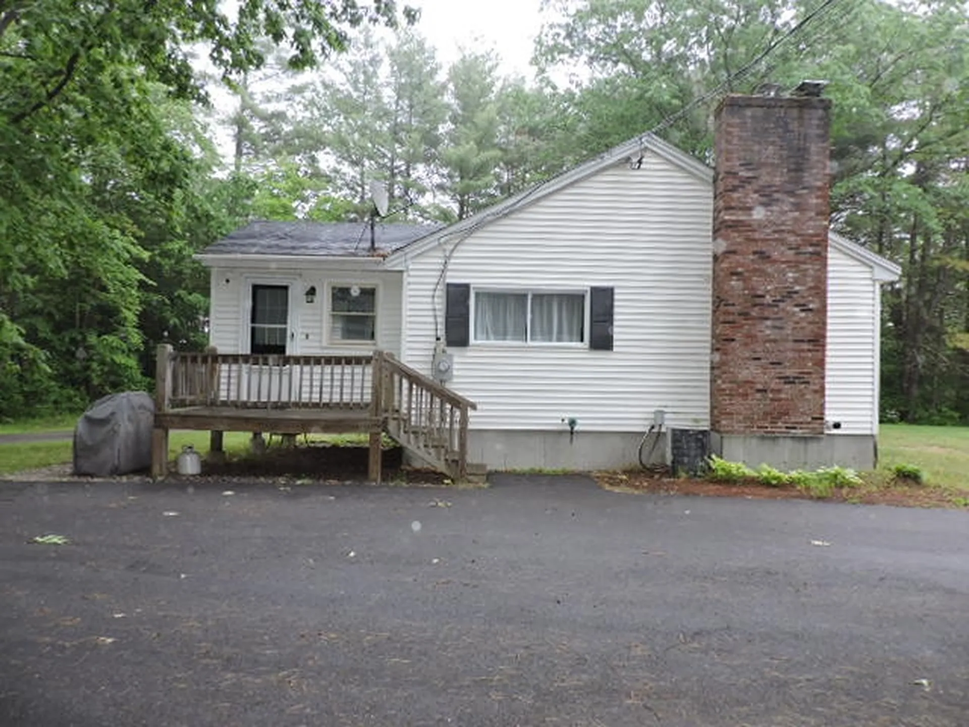 7052 Shaker Road Loudon NH 03307