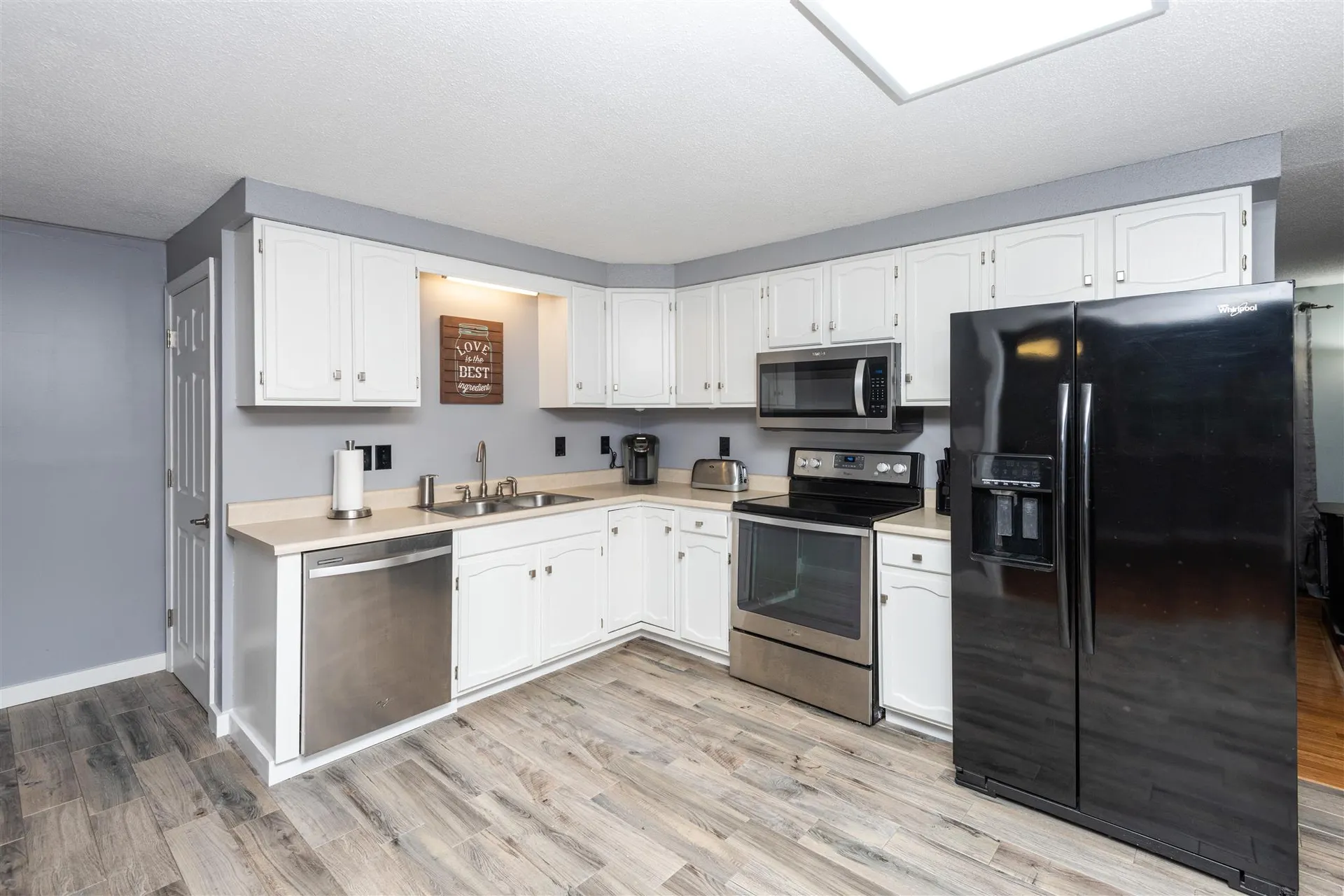 7052 Shaker Road Loudon NH 03307