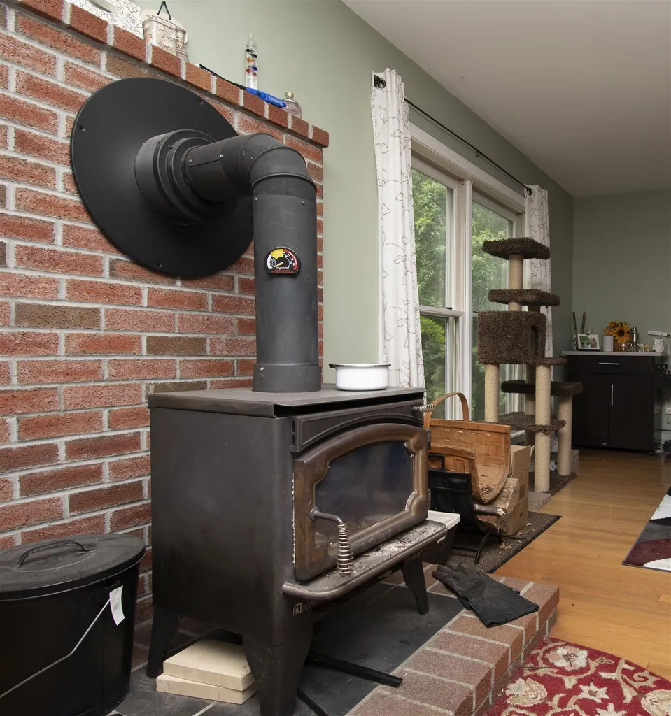 84 Maplewood Avenue Milton VT 05468