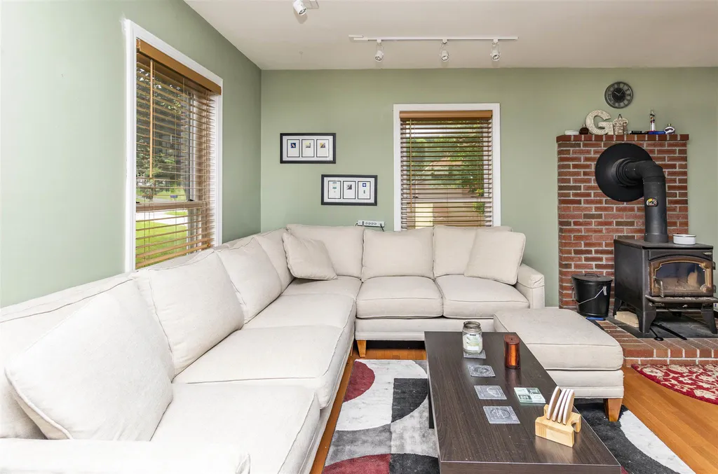 84 Maplewood Avenue Milton VT 05468