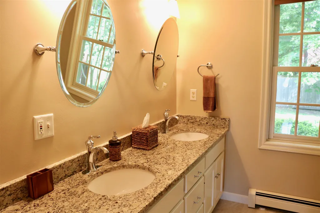 66 Edgewood Drive Hampton NH 03842