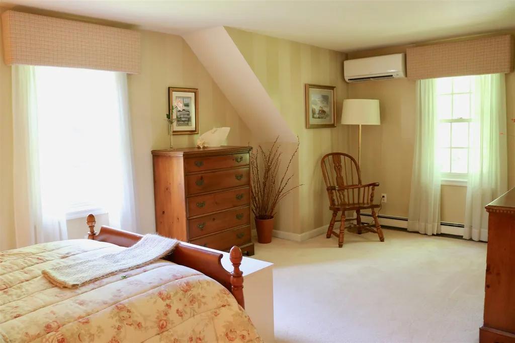 66 Edgewood Drive Hampton NH 03842