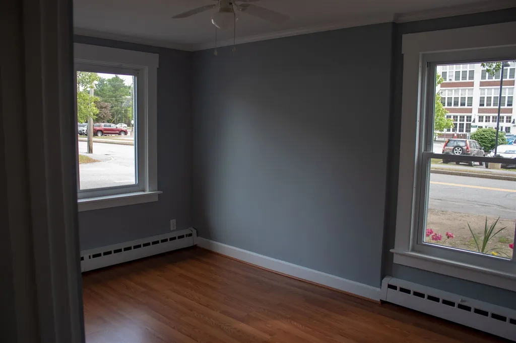 25 Strafford Street Laconia NH 03246