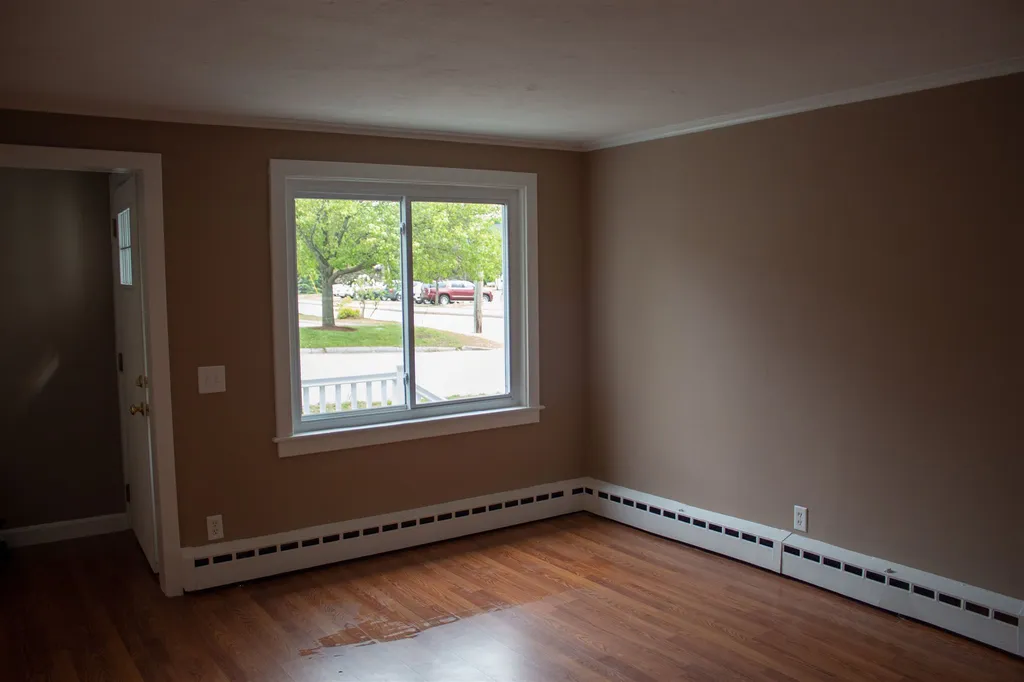 25 Strafford Street Laconia NH 03246